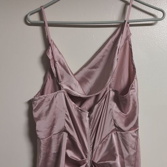 PrettyLittle‎ Thing Rose Pink Satin Cowl Strap Midi Dress Size 12 - Picture 8 of 14